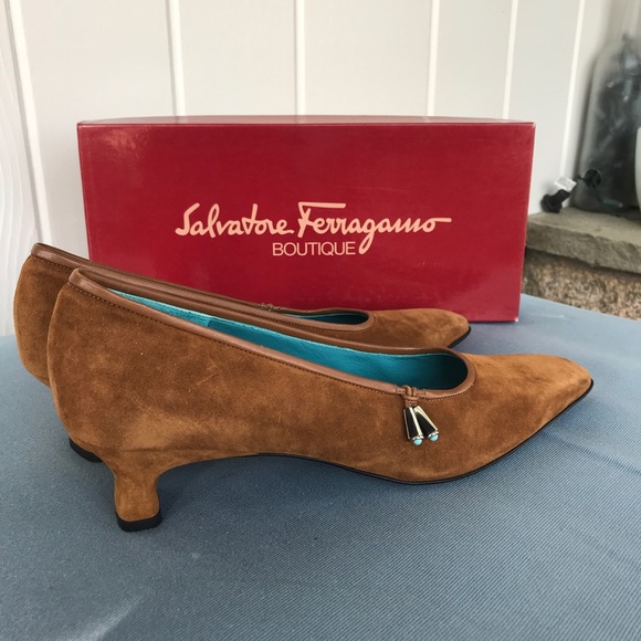 Salvatore Ferragamo Shoes - Suede Pumps